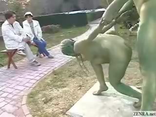 Green 日本語 花園 statues 他媽的 在 公