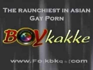 Tailandesa friki pillada en un homosexual menaje un trois