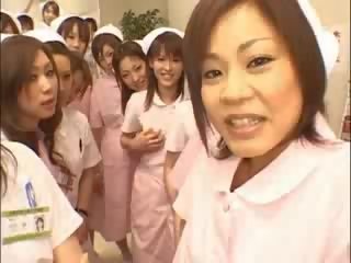 Asiática enfermeras disfruta sexo película en superior