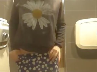 Young Asian sweetheart Masturbating in Mall Bathroom: xxx video ed