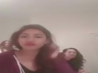 Aktrisa sonakshi singh is live from new zealand: sikiş 60