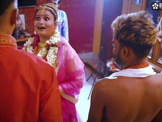 Desi พระราชินี ผู้หญิงไซส์ใหญ่ sucharita เต็ม เซ็กส์ 4 คน swayambar ฮาร์ดคอร์ ยั่วยวน คืน กลุ่ม เพศ หนัง แก็งค์เอาผู้หญิง เต็ม วีดีโอ hindi audio