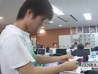 Subtitled cmnf enf japanska kontors rock papper scissors
