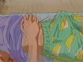 Ginintuan ang buhok delicate hentai diva seduced sa a malaki anime mov