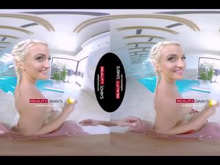 Realitylovers - pigtailed najstnice nicole piscine et zabavno