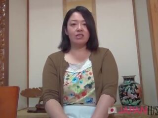 Bögyös érett japán szivi szeret johnson indoors és szabadban