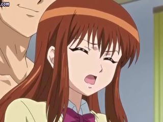 Anime femme fatale cieszy się piersi masaż