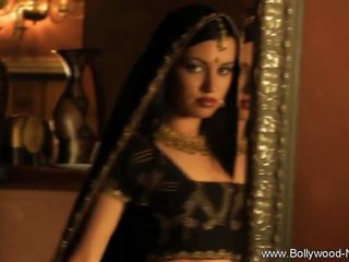Serious Indian Striptease Artist, Free HD sex movie 69