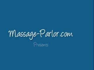 Inviting Japenese gives a sensual massage p3