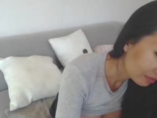 Sedutor asiática leilee webcam provocação em o sofá: grátis xxx clipe 0e