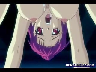 Badeanzug anime bigboobs poking aus hinter